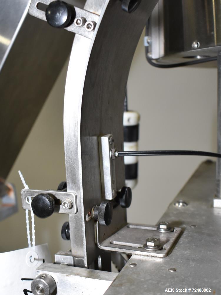 Kaps-All A6 Automatic Inline 6-Spindle Capper